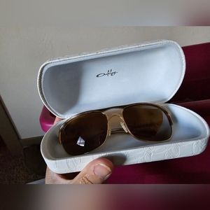 Oakley Cover Story Sunglasses